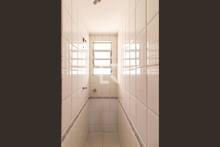 Casa à venda com 200m², 4 quartos e 2 vagas Casa à venda com 200m², 4 quartos e 2 vagasBanheiro 1