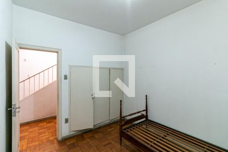 Casa à venda com 200m², 4 quartos e 2 vagas Casa à venda com 200m², 4 quartos e 2 vagasQuarto 1