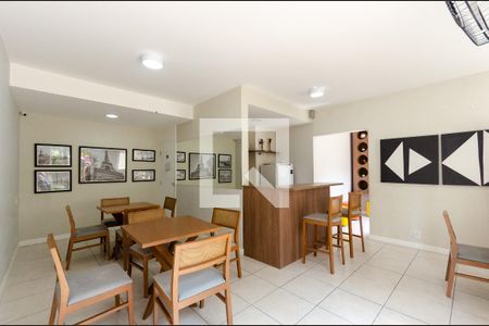 Apartamento à venda com 44m², 2 quartos e sem vaga Apartamento à venda com 44m², 2 quartos e sem vagaSalão de Festas