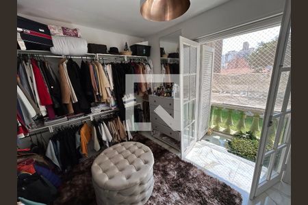 Apartamento à venda com 135m², 3 quartos e 2 vagasCloset da suíte 1