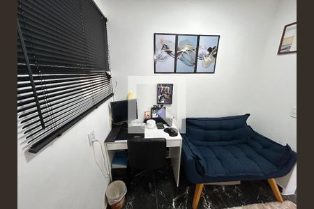 Apartamento à venda com 135m², 3 quartos e 2 vagasEscritório