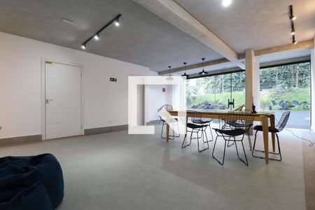 Apartamento à venda com 29m², 1 quarto e sem vagaÁrea comum - Salão de festas