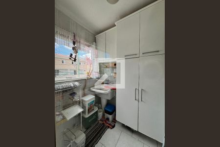 Casa à venda com 151m², 4 quartos e 2 vagas Casa à venda com 151m², 4 quartos e 2 vagasLavanderia