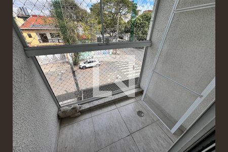 Casa à venda com 151m², 4 quartos e 2 vagas Casa à venda com 151m², 4 quartos e 2 vagasSacada