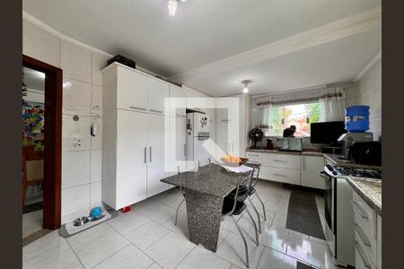Casa à venda com 151m², 4 quartos e 2 vagas Casa à venda com 151m², 4 quartos e 2 vagasCozinha