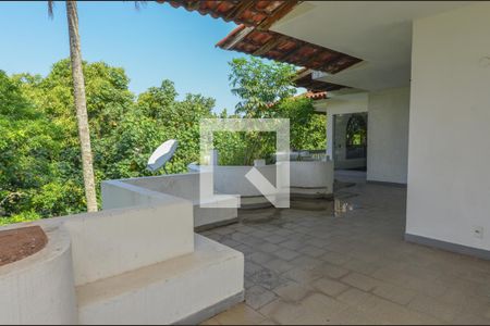 Casa à venda com 1600m², 11 quartos e 10 vagas Casa à venda com 1600m², 11 quartos e 10 vagasVaranda 1 sala de jantar