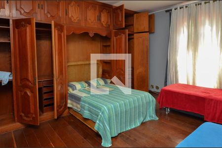 Casa à venda com 1600m², 11 quartos e 10 vagas Casa à venda com 1600m², 11 quartos e 10 vagasSuite 3