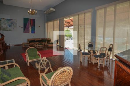 Casa à venda com 1600m², 11 quartos e 10 vagas Casa à venda com 1600m², 11 quartos e 10 vagasSala de estar