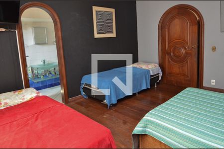 Casa à venda com 1600m², 11 quartos e 10 vagas Casa à venda com 1600m², 11 quartos e 10 vagasSuite 3