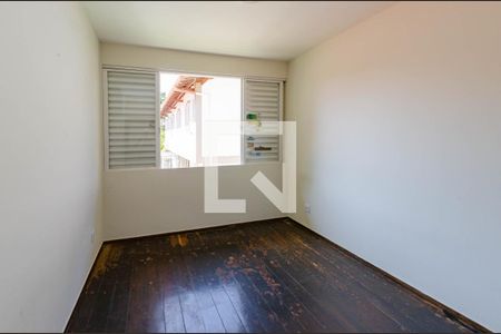 Casa à venda com 330m², 4 quartos e 8 vagasQuarto 1