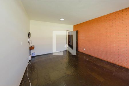 Casa à venda com 330m², 4 quartos e 8 vagasSala 3