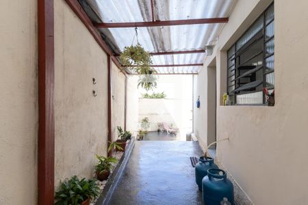 Casa à venda com 90m², 2 quartos e sem vagaCorredor Lateral