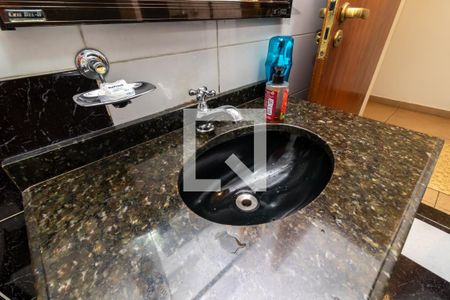 Casa à venda com 90m², 2 quartos e sem vagaBanheiro