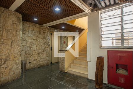 Apartamento à venda com 33m², 1 quarto e sem vaga Apartamento à venda com 33m², 1 quarto e sem vagaÁrea comum - Hall Social