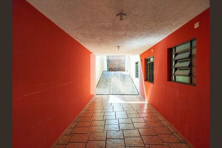 Casa para alugar com 304m², 3 quartos e 4 vagas Casa para alugar com 304m², 3 quartos e 4 vagasQuintal/Garagem