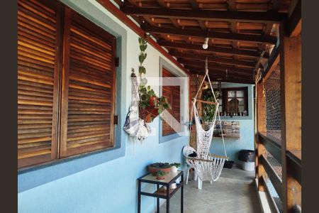 Casa para alugar com 304m², 3 quartos e 4 vagas Casa para alugar com 304m², 3 quartos e 4 vagasVaranda