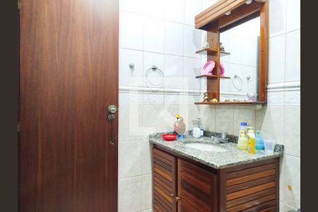 Casa para alugar com 304m², 3 quartos e 4 vagas Casa para alugar com 304m², 3 quartos e 4 vagasBanheiro da Suíte 2