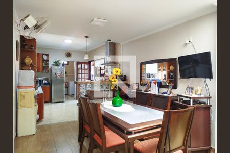 Casa para alugar com 304m², 3 quartos e 4 vagas Casa para alugar com 304m², 3 quartos e 4 vagasSala de Jantar