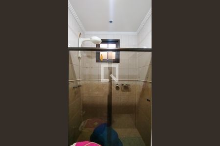 Casa para alugar com 304m², 3 quartos e 4 vagas Casa para alugar com 304m², 3 quartos e 4 vagasBanheiro da Suíte 2