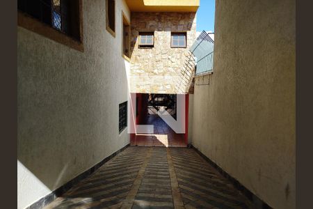 Casa para alugar com 304m², 3 quartos e 4 vagas Casa para alugar com 304m², 3 quartos e 4 vagasGaragem