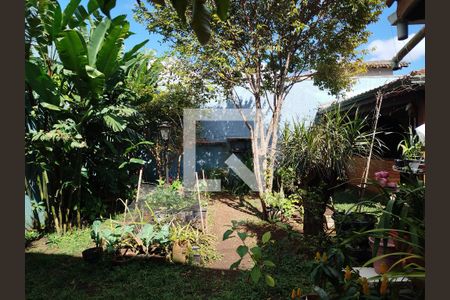 Casa para alugar com 304m², 3 quartos e 4 vagas Casa para alugar com 304m², 3 quartos e 4 vagasJardim