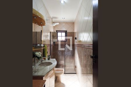 Casa para alugar com 304m², 3 quartos e 4 vagas Casa para alugar com 304m², 3 quartos e 4 vagasBanheiro da Suíte 3