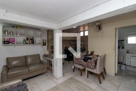 Casa à venda com 150m², 4 quartos e sem vagaSala/Cozinha