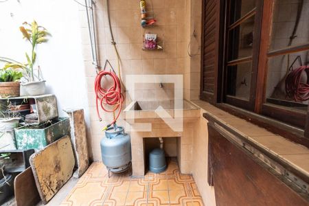 Casa à venda com 180m², 2 quartos e 2 vagas Casa à venda com 180m², 2 quartos e 2 vagasÁrea de serviço