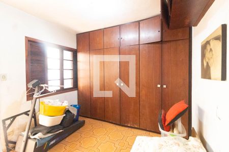 Casa à venda com 180m², 2 quartos e 2 vagas Casa à venda com 180m², 2 quartos e 2 vagasQuarto de serviço 1