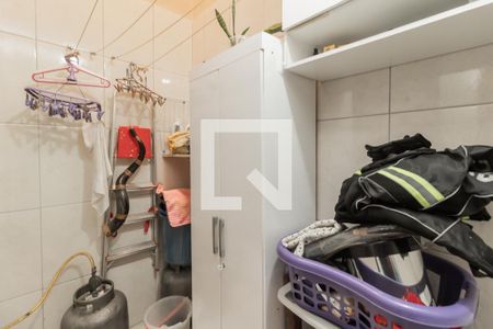 Casa de condomínio à venda com 64m², 2 quartos e 1 vaga Casa de condomínio à venda com 64m², 2 quartos e 1 vagaÁrea de Serviço