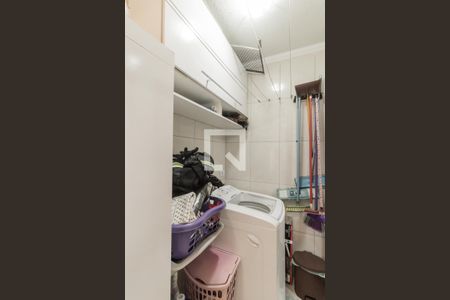 Casa de condomínio à venda com 64m², 2 quartos e 1 vaga Casa de condomínio à venda com 64m², 2 quartos e 1 vagaÁrea de Serviço