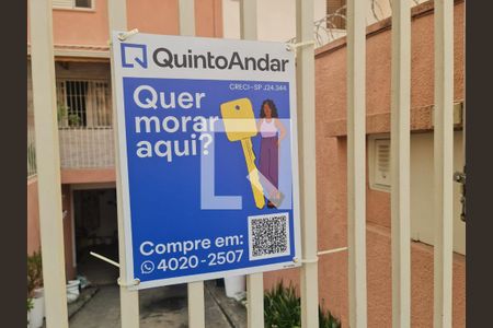 Casa à venda com 131m², 4 quartos e 4 vagas Casa à venda com 131m², 4 quartos e 4 vagasPlaquinha