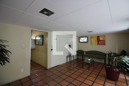 Apartamento à venda com 74m², 2 quartos e 1 vagaHall de entrada