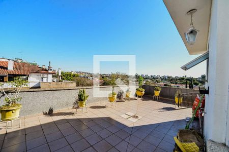 Apartamento à venda com 268m², 3 quartos e 3 vagas Apartamento à venda com 268m², 3 quartos e 3 vagasTerraço