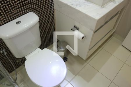 Apartamento à venda com 124m², 2 quartos e 3 vagasBanheiro da Suíte 1