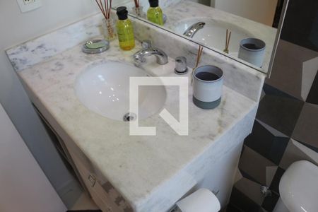 Apartamento à venda com 124m², 2 quartos e 3 vagasBanheiro da Suíte 2