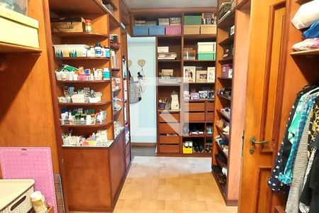 Casa à venda com 603m², 3 quartos e 4 vagas