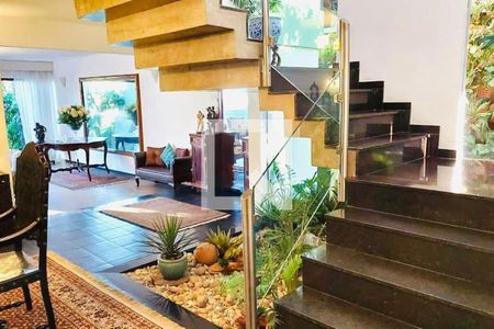 Casa à venda com 603m², 3 quartos e 4 vagas
