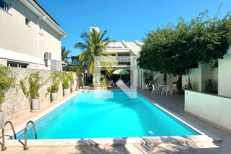 Casa à venda com 603m², 3 quartos e 4 vagas