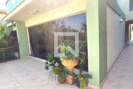 Casa à venda com 603m², 3 quartos e 4 vagas