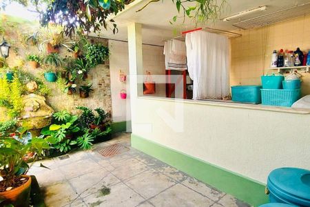 Casa à venda com 603m², 3 quartos e 4 vagas