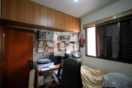 Apartamento à venda com 123m², 4 quartos e 2 vagasQuarto 2