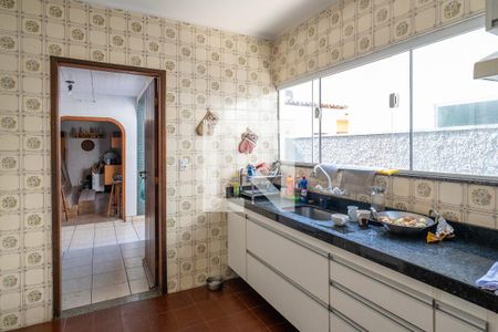 Casa à venda com 165m², 3 quartos e 3 vagasCozinha