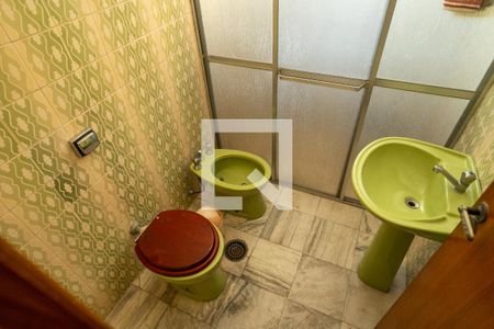 Casa à venda com 165m², 3 quartos e 3 vagasBanheiro 2