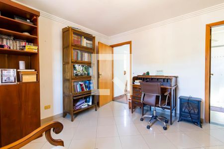 Casa à venda com 390m², 6 quartos e 8 vagas Casa à venda com 390m², 6 quartos e 8 vagasQuarto 3 - suíte