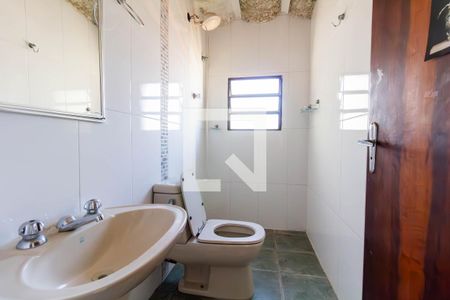 Casa à venda com 390m², 6 quartos e 8 vagas Casa à venda com 390m², 6 quartos e 8 vagasEdícula: Banheiro 1