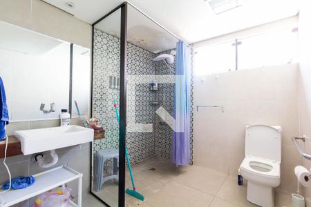 Casa à venda com 390m², 6 quartos e 8 vagas Casa à venda com 390m², 6 quartos e 8 vagasBanheiro da Suíte 1