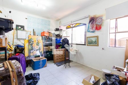 Casa à venda com 390m², 6 quartos e 8 vagas Casa à venda com 390m², 6 quartos e 8 vagasQuarto de Serviço