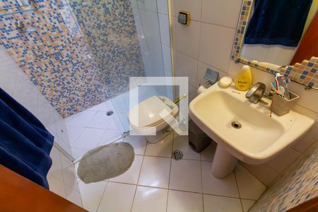 Casa à venda com 390m², 6 quartos e 8 vagas Casa à venda com 390m², 6 quartos e 8 vagasBanheiro 4