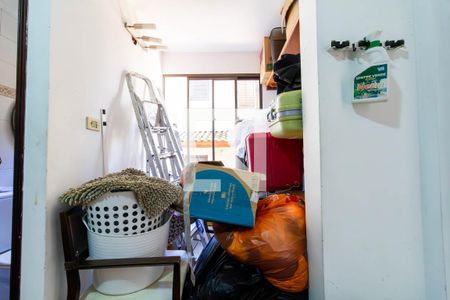 Casa à venda com 390m², 6 quartos e 8 vagas Casa à venda com 390m², 6 quartos e 8 vagasQuarto de Serviço